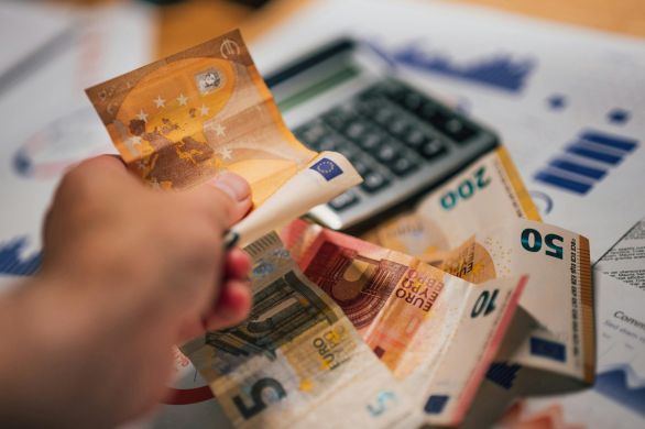 Kleinere MKB-bedrijven snel door financiële reserves heen