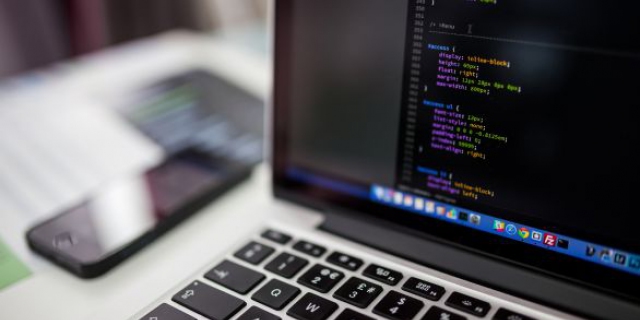 Zakelijke dienstverlening zet in op digitalisering en automatisering in 2025